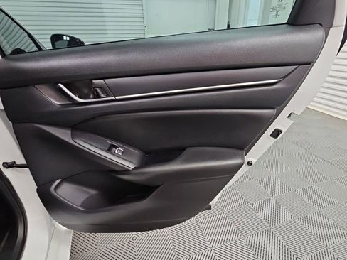 Used 2022 Honda Accord Sport image 33