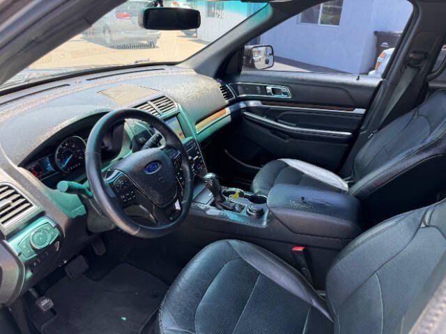 Used 2018 Ford Explorer Limited AWD/4WD image 9