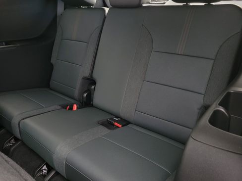 New 2026 GMC Acadia AT4 w/ Luxury Package AWD/4WD image 8