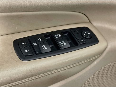 Used 2015 Jeep Grand Cherokee Limited AWD/4WD image 15