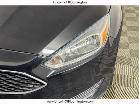 Used 2018 Ford Focus SE w/ Cold Weather Package image 20