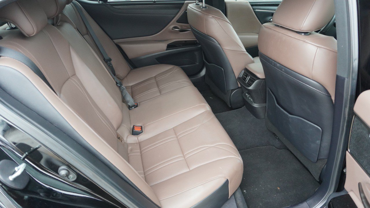 Used 2024 Lexus ES 350 Ultra Luxury w/ Accessory Package (Z2) FWD image 22