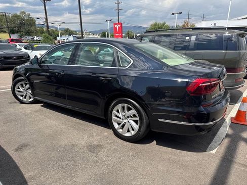 Used 2018 Volkswagen Passat 2.0T SE image 18