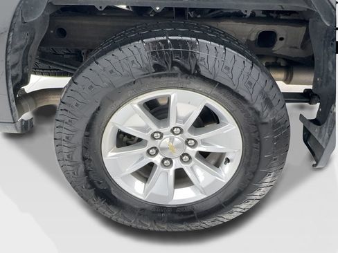 Used 2020 Chevrolet Silverado 1500 LT w/ Texas Edition RWD image 18