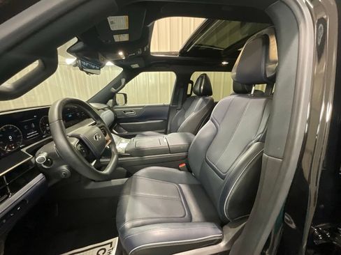 Used 2026 INFINITI QX80 4WD image 9