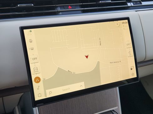 New 2026 Land Rover Range Rover SE image 17