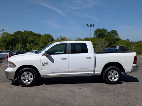 Used 2021 RAM 1500 Classic SLT image 6