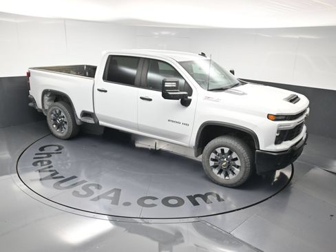 Used 2024 Chevrolet Silverado 2500 Custom w/ Custom Value Package AWD/4WD image 23
