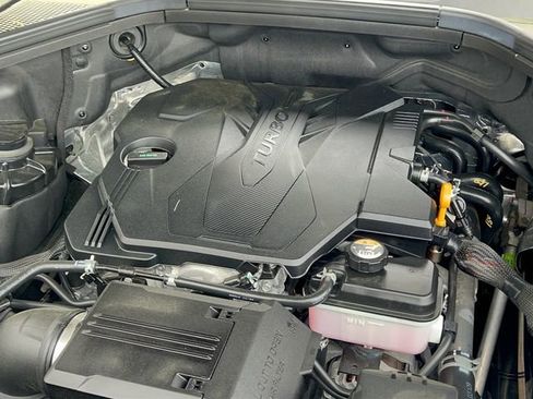 Used 2023 Genesis GV80 2.5T w/ Prestige 20" Package image 10