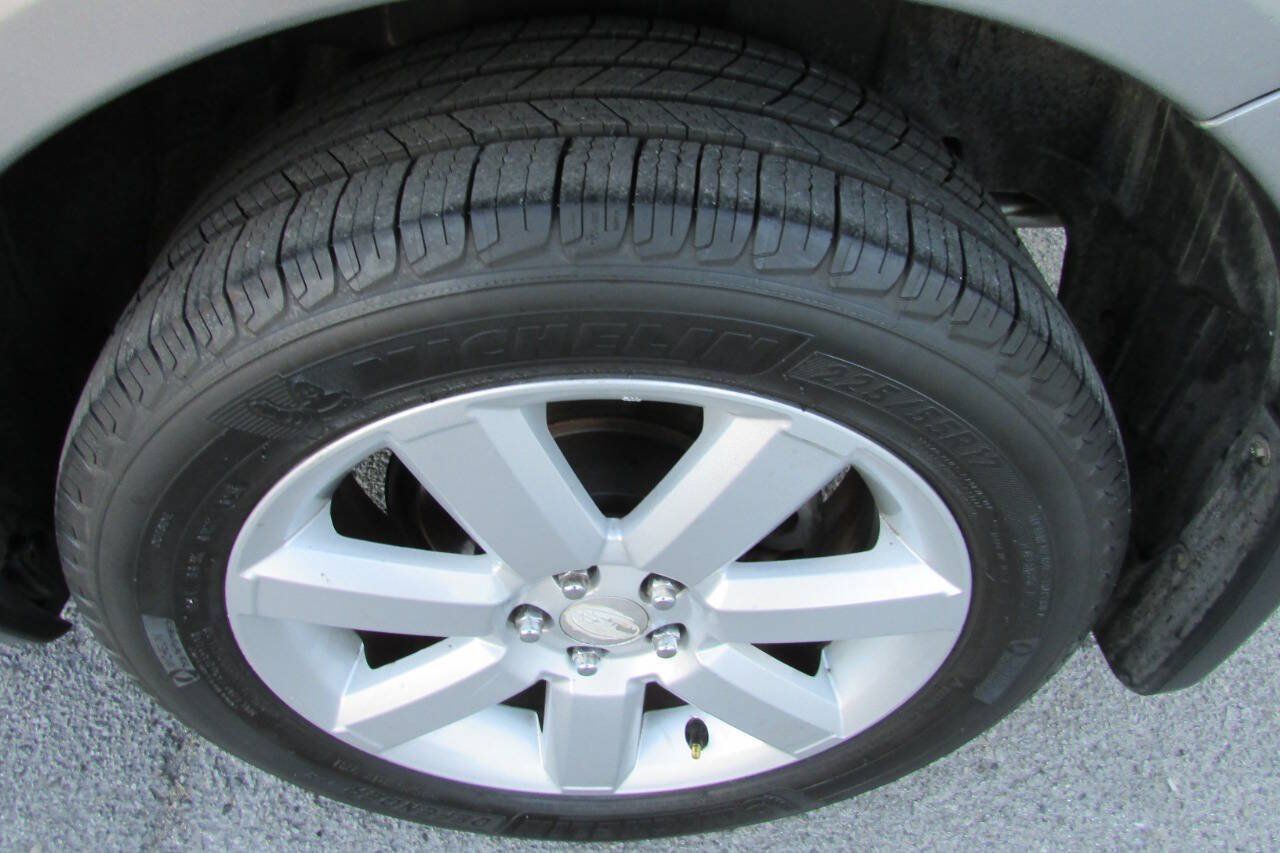 Used 2008 Subaru Outback 2.5i AWD/4WD image 32