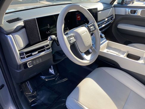 Used 2025 Hyundai Santa Fe SEL image 35