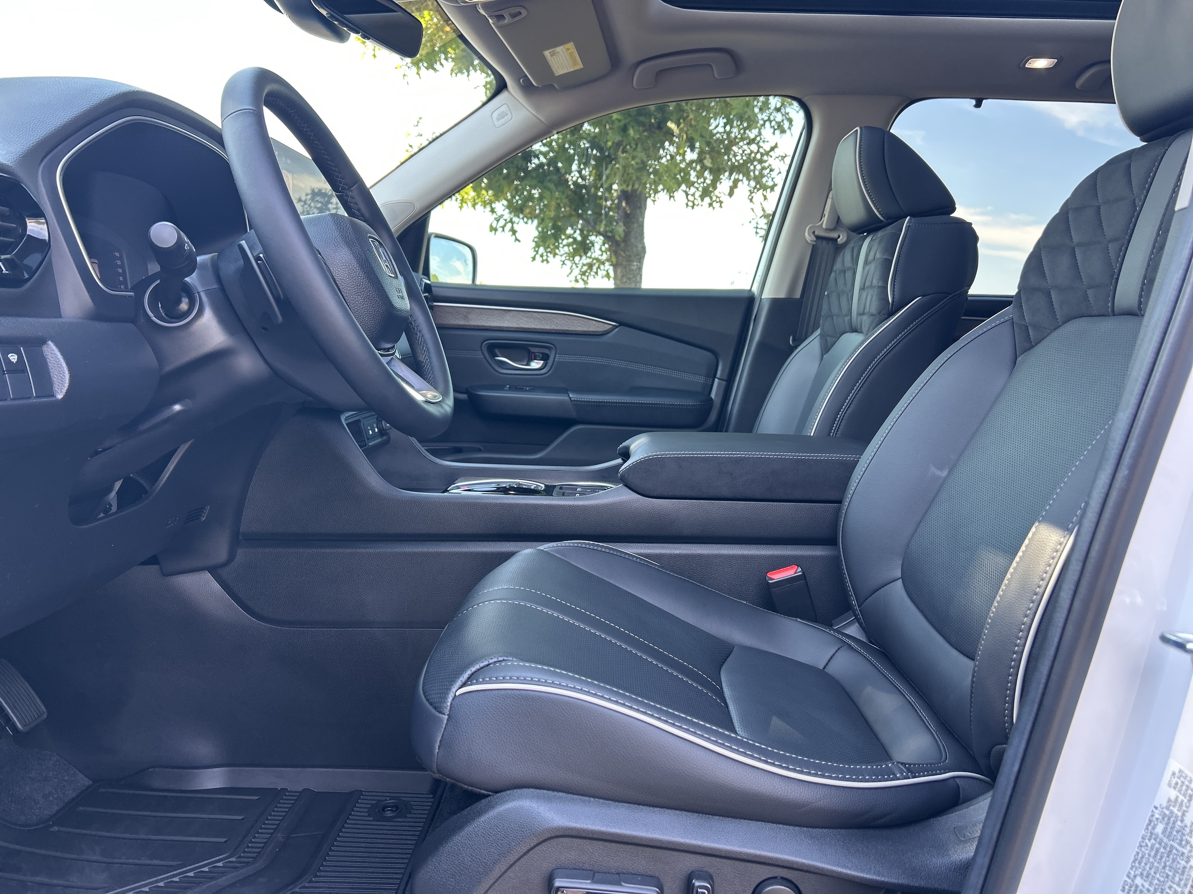 Used 2026 Honda Pilot Elite image 24