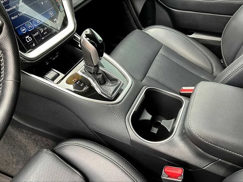 Used 2021 Subaru Outback Limited image 31