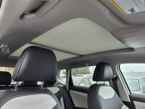 New 2026 Volkswagen Taos SEL AWD/4WD image 11