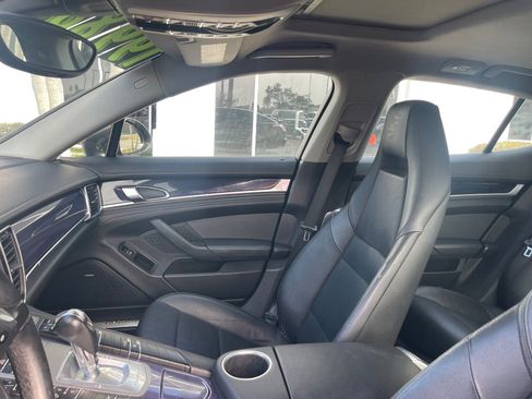 Used 2011 Porsche Panamera image 15