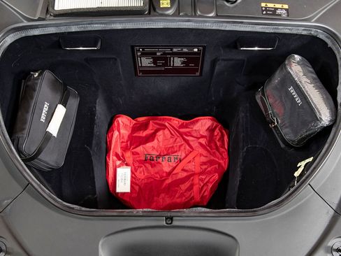 Certified 2021 Ferrari F8 Tributo image 38