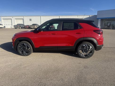 New 2026 Chevrolet TrailBlazer RS w/ Driver Confidence Package image 2