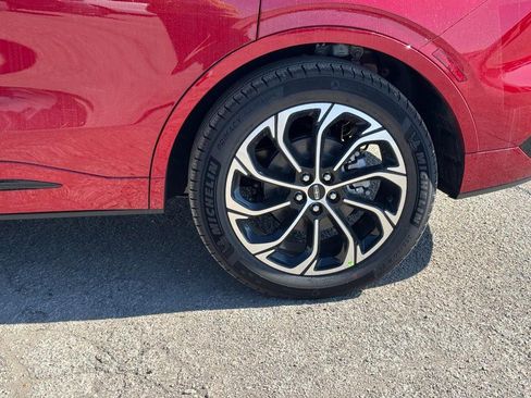 New 2026 Lincoln Nautilus Reserve image 9