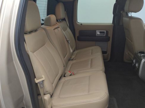 Used 2014 Ford F150 Lariat w/ Lariat Chrome Package image 19