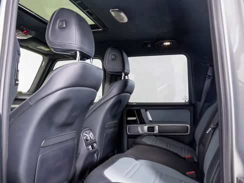 Used 2025 Mercedes-Benz G 550 image 10