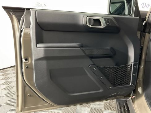 New 2026 Ford Bronco Outer Banks w/ Sasquatch Package AWD/4WD image 12