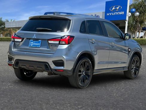 Used 2026 Mitsubishi Outlander Sport LE AWD/4WD image 3