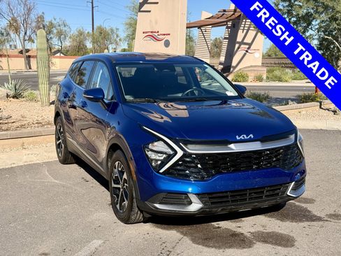 Used 2023 Kia Sportage EX image 1