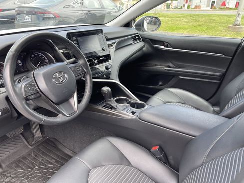 Used 2023 Toyota Camry SE w/ Cold Weather Package AWD/4WD image 4