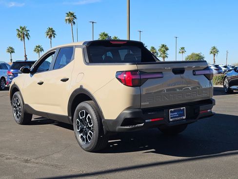 Used 2023 Hyundai Santa Cruz SE image 8