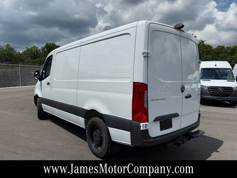 Used 2026 Mercedes-Benz Sprinter 2500 image 7