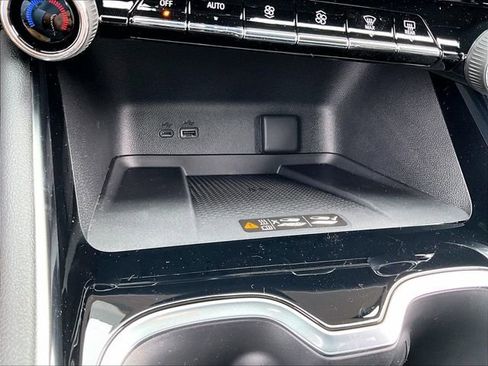 New 2026 Chevrolet Traverse LT image 24