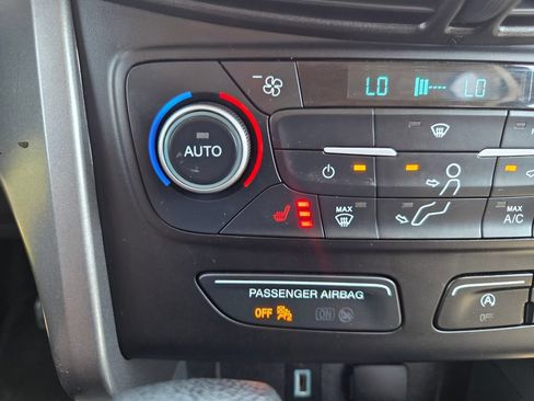 Used 2018 Ford Escape SE AWD/4WD image 16