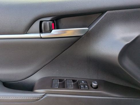 Used 2022 Toyota Camry XSE w/ Cold Weather Package FWD image 14