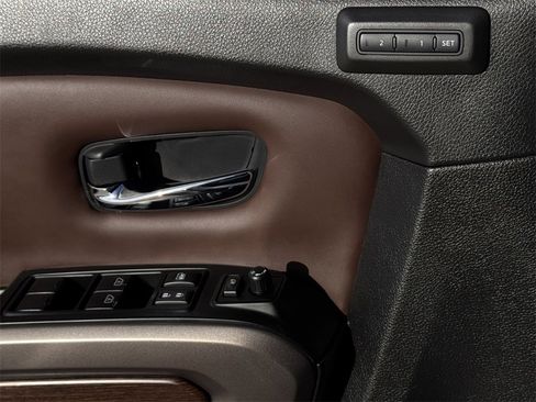 Used 2024 Nissan Titan Platinum Reserve w/ Moonroof Package image 24