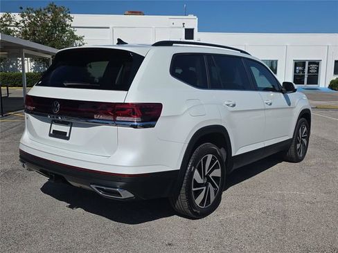 New 2026 Volkswagen Atlas SE FWD image 3