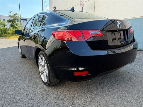 Used 2013 Acura ILX w/ Premium Package FWD image 12