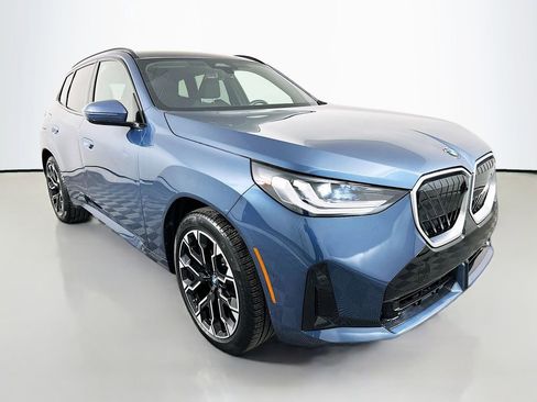 Used 2025 BMW X3 xDrive30 w/ Premium Package AWD/4WD image 3