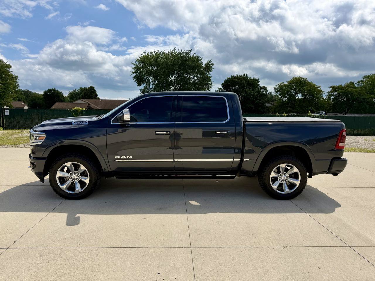 Used 2019 RAM 1500 Limited w/ Advanced Safety Group AWD/4WD image 2