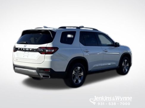 New 2026 Honda Pilot EX-L image 3