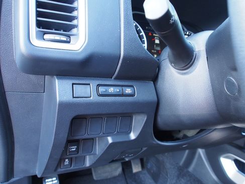 Used 2023 Nissan Frontier SV RWD image 20