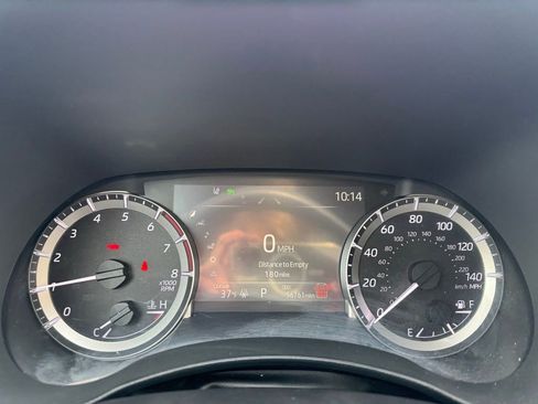 Used 2024 Toyota Highlander LE image 17