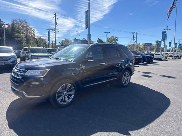 Used 2018 Ford Explorer Limited AWD/4WD image 3