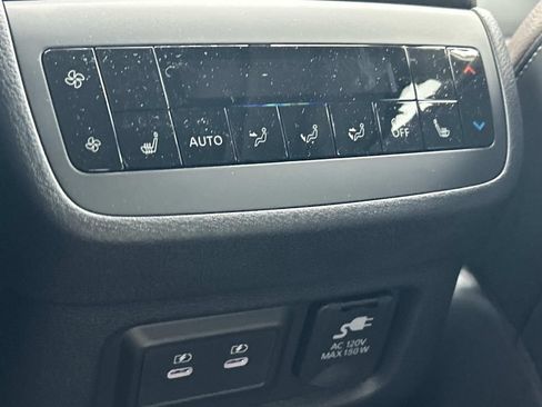 New 2026 Nissan Pathfinder Platinum w/ Lighting Package AWD/4WD image 22