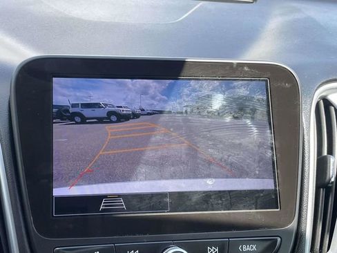 Used 2025 Chevrolet Malibu LT FWD image 23