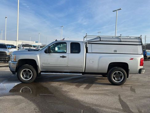 Used 2011 Chevrolet Silverado 2500 LT w/ Interior Plus Package image 5