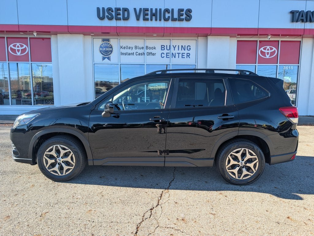 Used 2024 Subaru Forester Premium AWD/4WD image 4