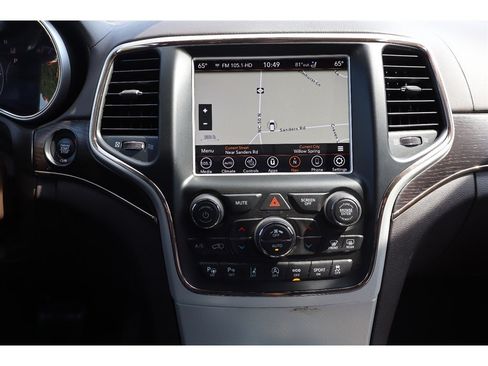 Used 2018 Jeep Grand Cherokee Summit w/ Platinum Series Group AWD/4WD image 38
