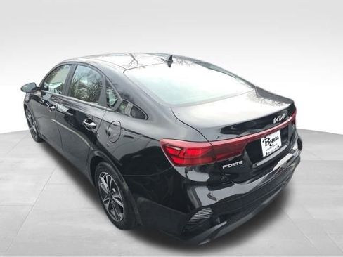 Used 2024 Kia Forte LXS image 3