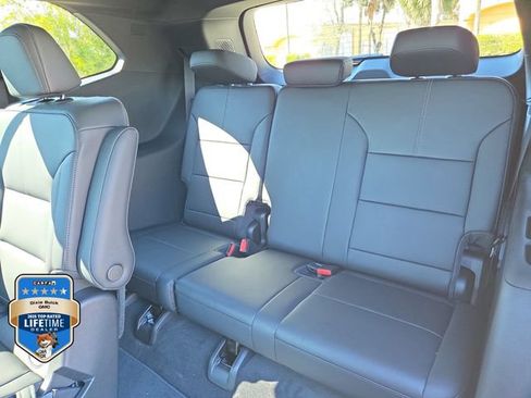 New 2026 GMC Acadia Elevation w/ Super Cruise Package AWD/4WD image 10
