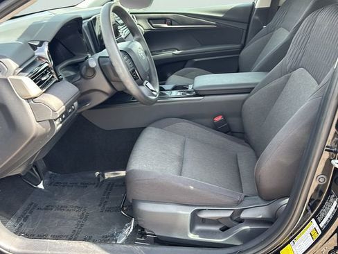 Used 2025 Toyota Camry LE image 21